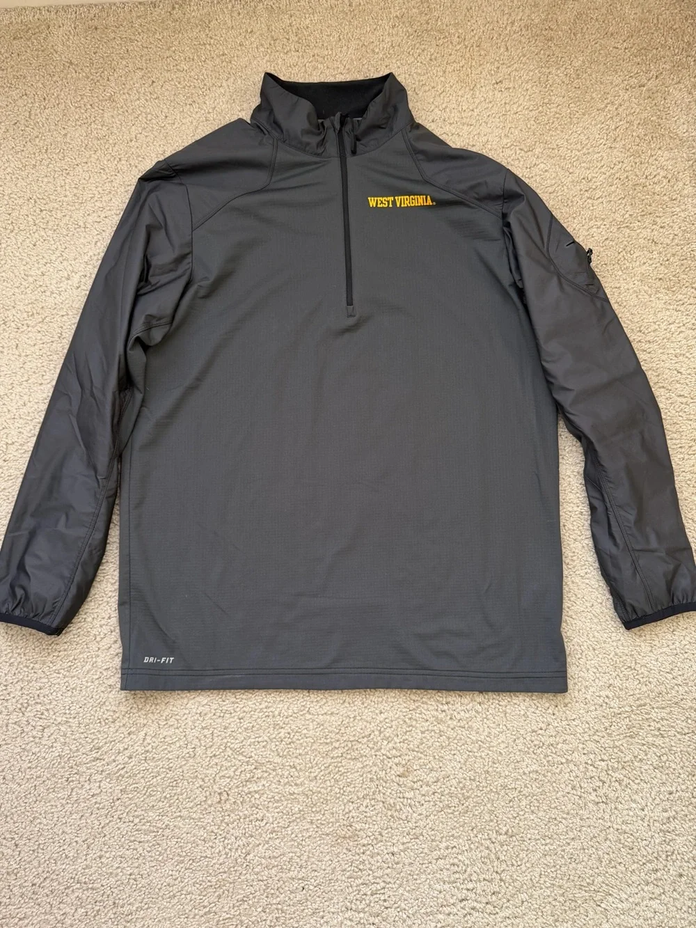 Men’s Nike West VIrginia WVU Pullover sz Large